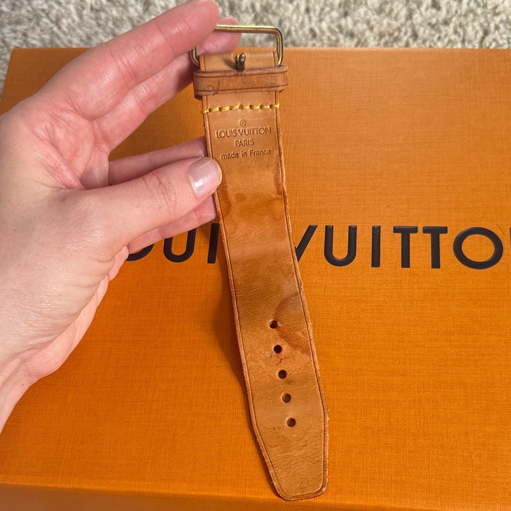 Authentic Louis Vuitton Light Brown Leather Luggage Tag Poignet